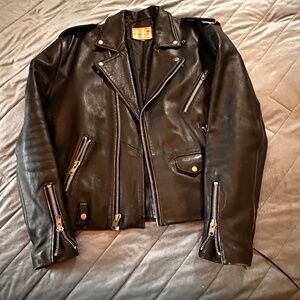 Men's vintage leather motorcycle jacket